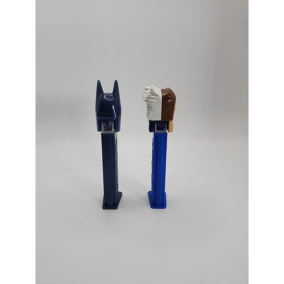 Lot of 2 Vintage Batman and Two Face Blue Pez Dispensers w/ Feet DC Comics - Picture 3 of 7